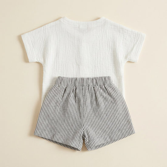 Conjunto T-shirt Branca e Calções às Riscas — Bebé 6M-3 Anos