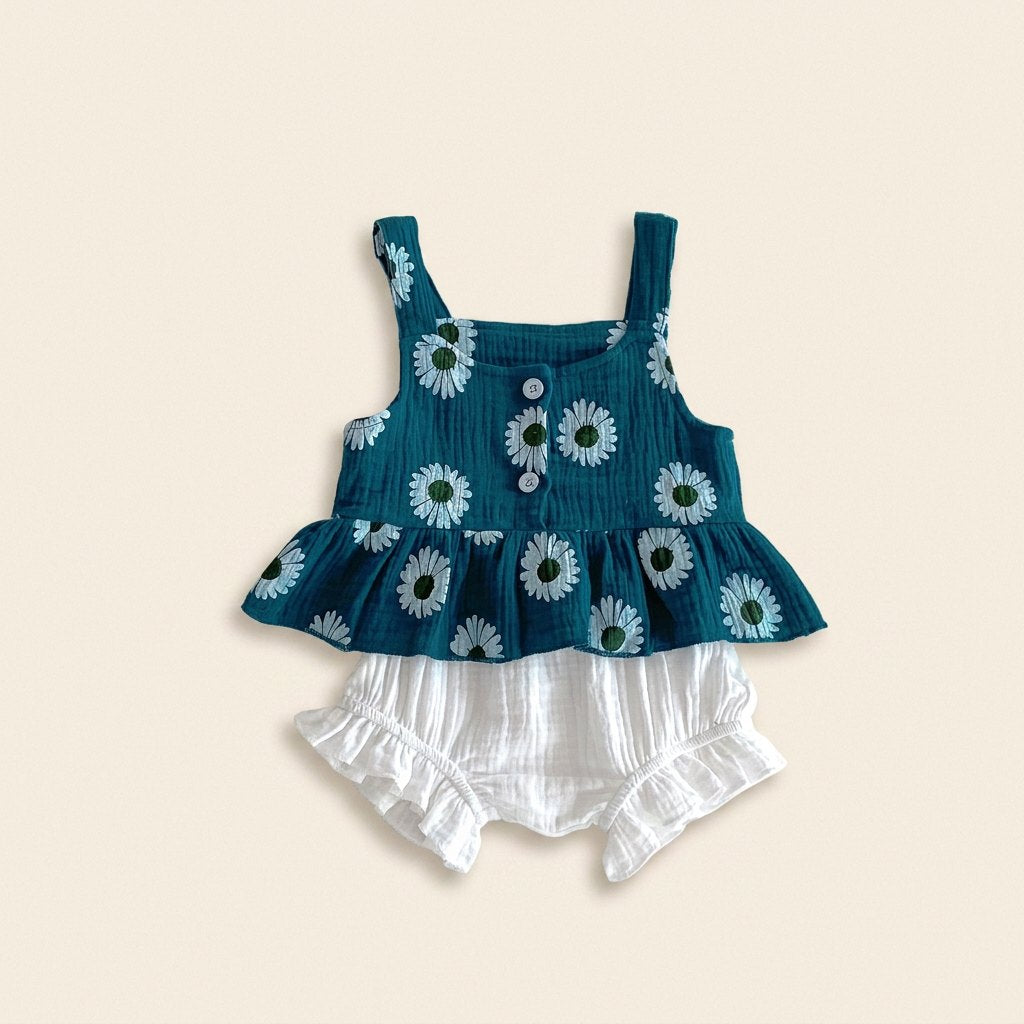 Conjunto Top de Margaridas e Calções — Menina
