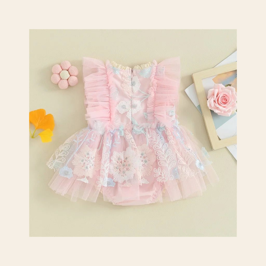 Detalhe do body-vestido bordado