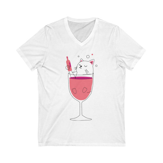 Camiseta com decote em V e estampa de gato fofo