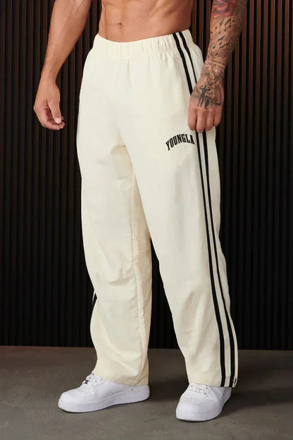 Amerikanische Sporthose mit Doppelnaht