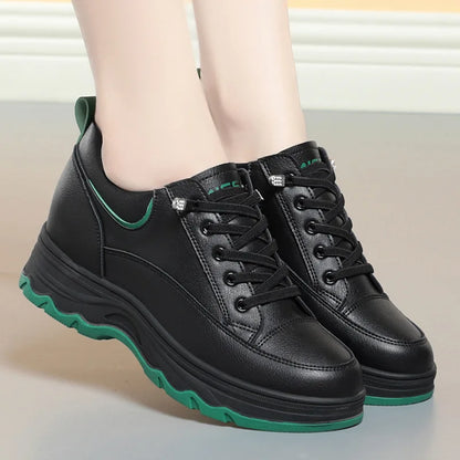 Sneaker aus weichem Leder