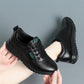 Kleine weiße Sportschuhe für Damen