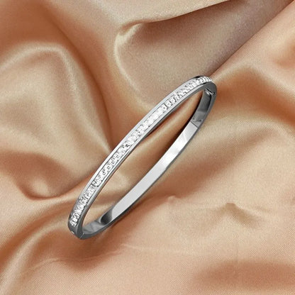 Diamantring aus Edelstahl