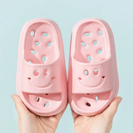 Kinderbadeschuhe mit hohler Antirutschsohle,