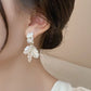 Koreanische weiße Muschelohrringe mit Blütenblättern für Frauen,
