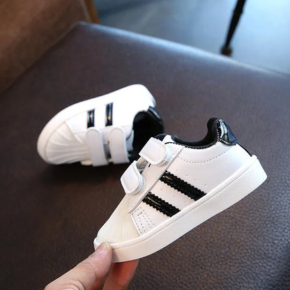 Kinderschuhe