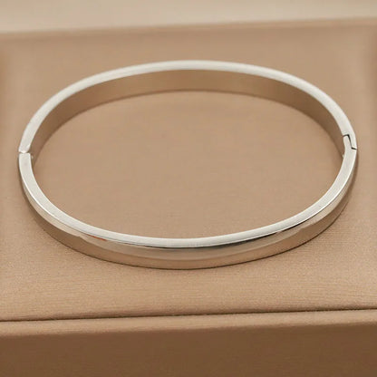 Klassisches, schlichtes Edelstahlarmband mit glattem Bettelarmband für Damen