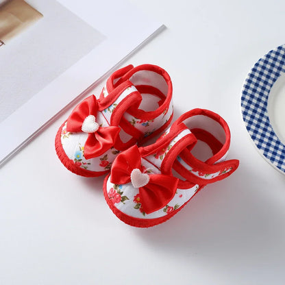 Babyschuhe mit weicher Sohle